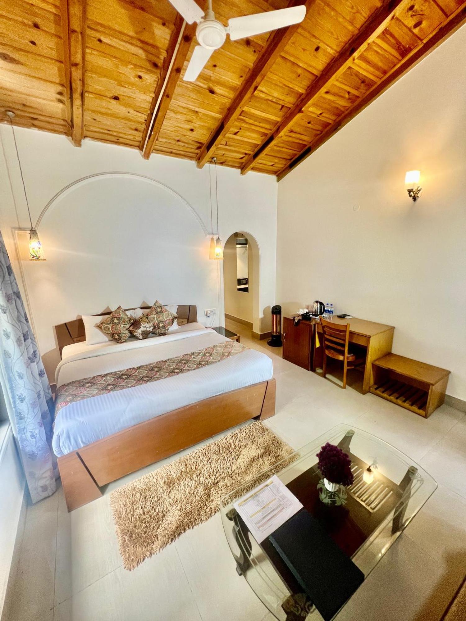 Sea Hawk - Luxury Hill Resort 4 Mins From Bhimtal Lake المظهر الخارجي الصورة