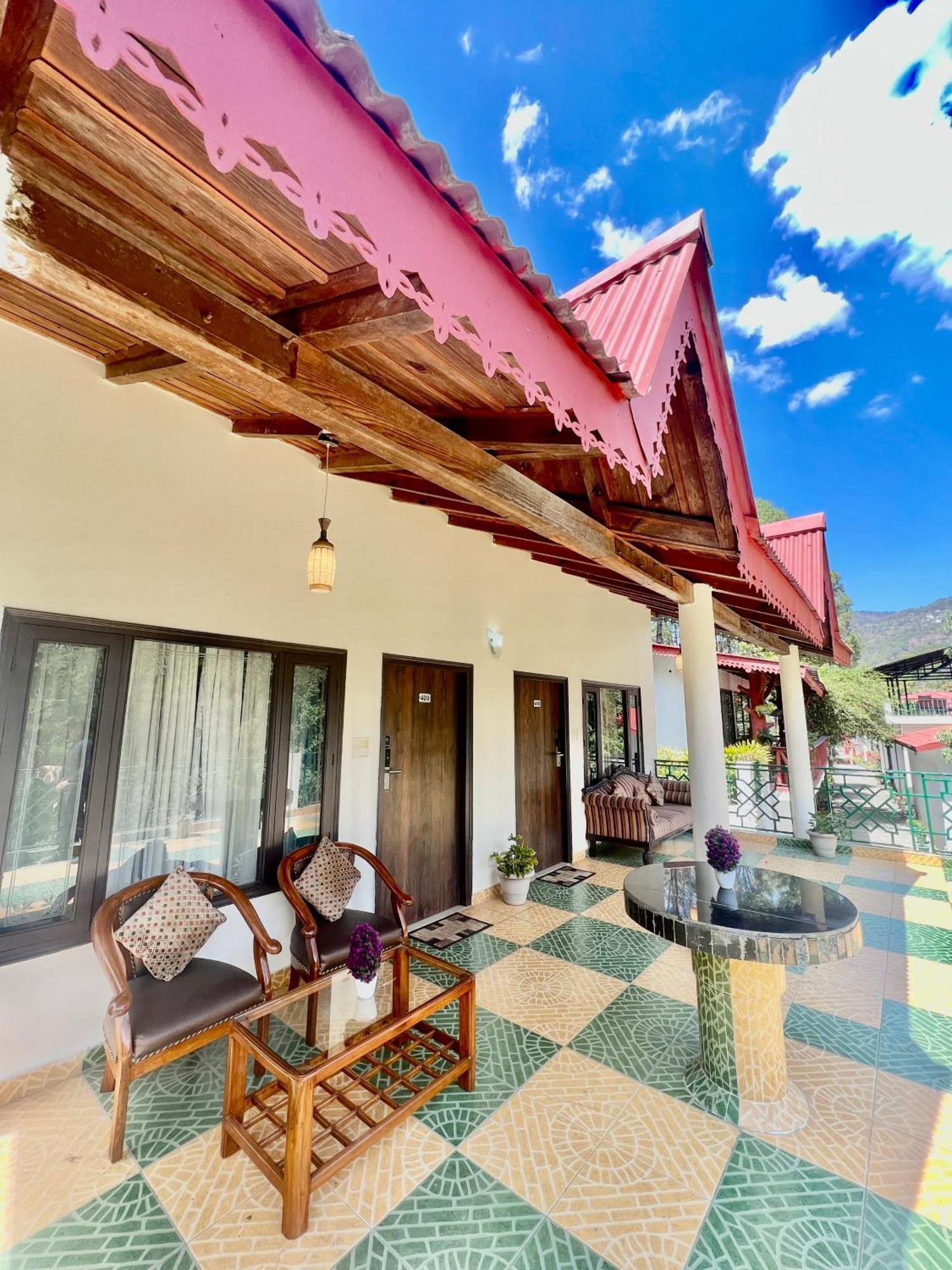 Sea Hawk - Luxury Hill Resort 4 Mins From Bhimtal Lake المظهر الخارجي الصورة