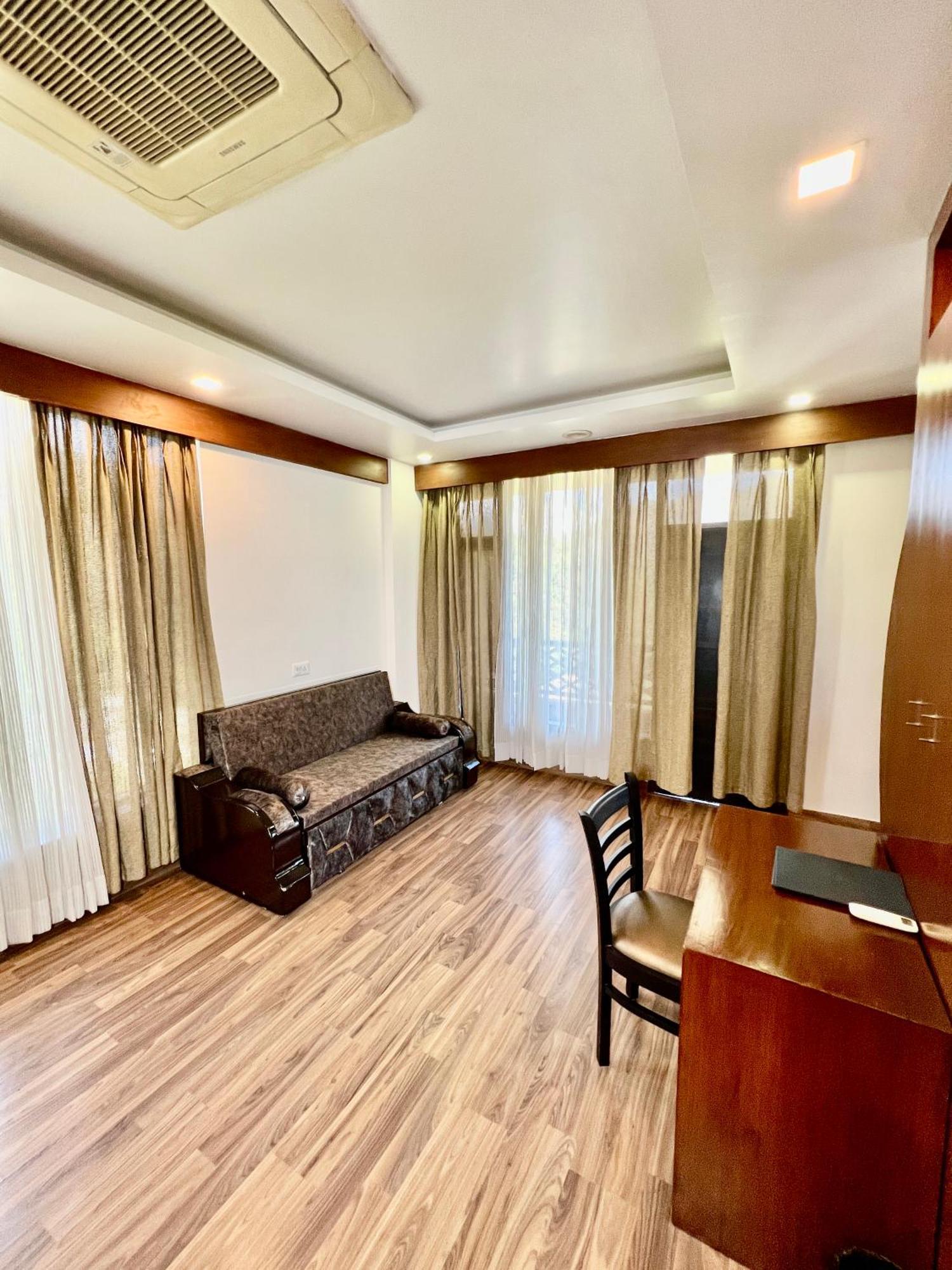 Sea Hawk - Luxury Hill Resort 4 Mins From Bhimtal Lake المظهر الخارجي الصورة