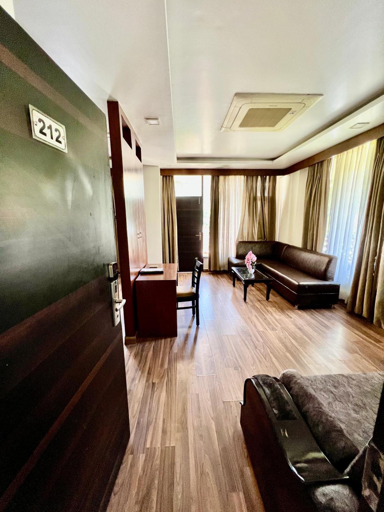 Sea Hawk - Luxury Hill Resort 4 Mins From Bhimtal Lake المظهر الخارجي الصورة