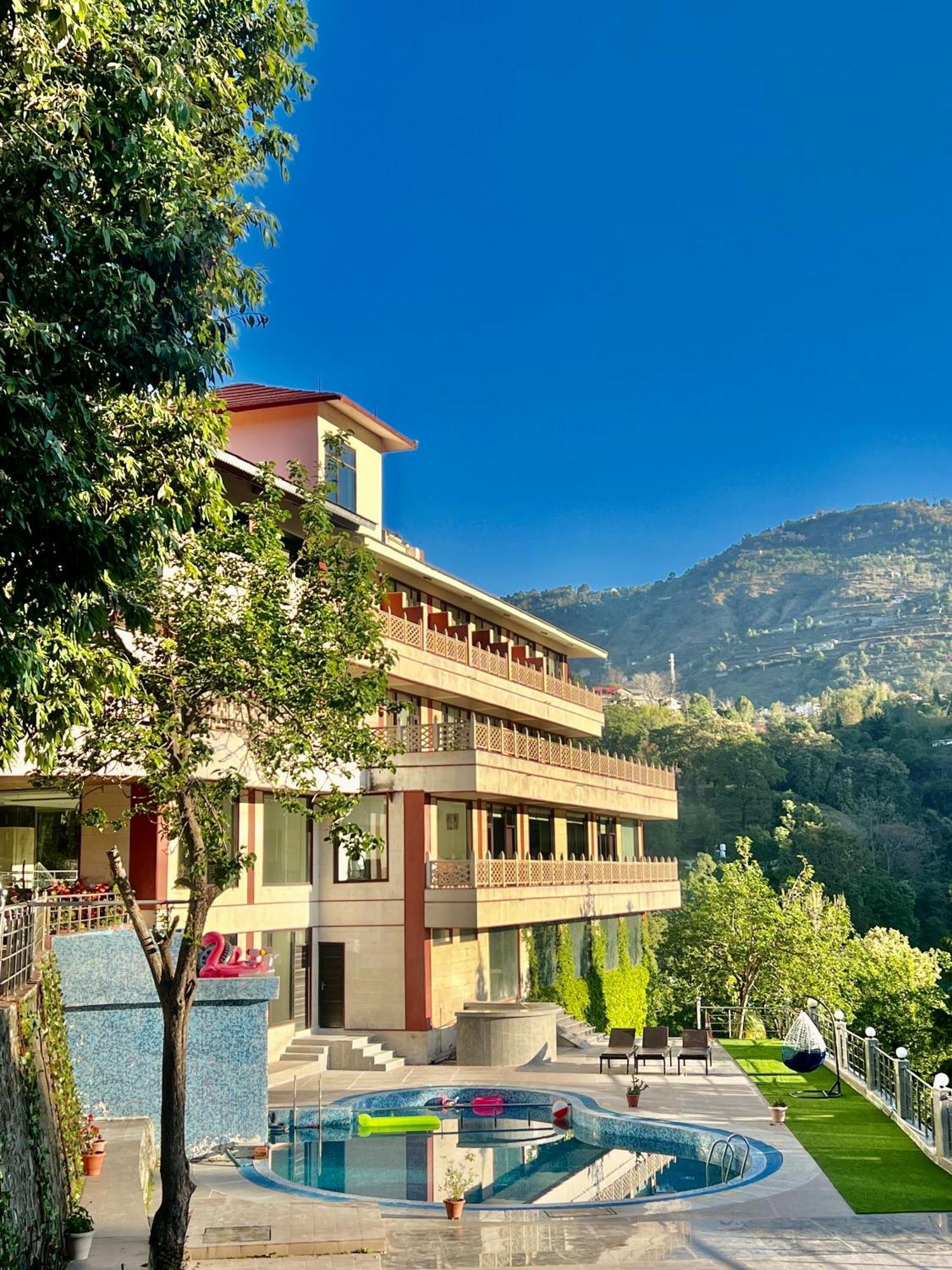 Sea Hawk - Luxury Hill Resort 4 Mins From Bhimtal Lake المظهر الخارجي الصورة
